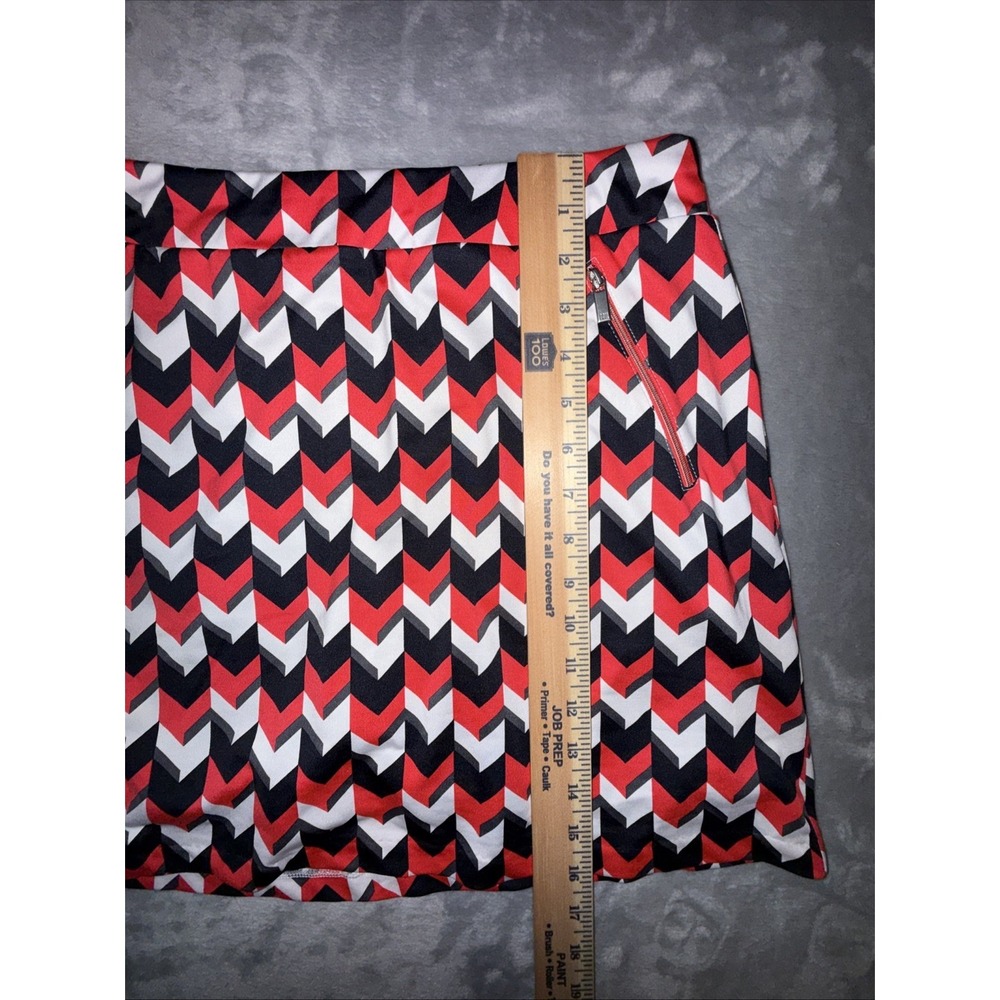 Tail‎ Women's Black Red White Chevron Print Activewear Golf Skort Sz M Active - Picture 6 of 9